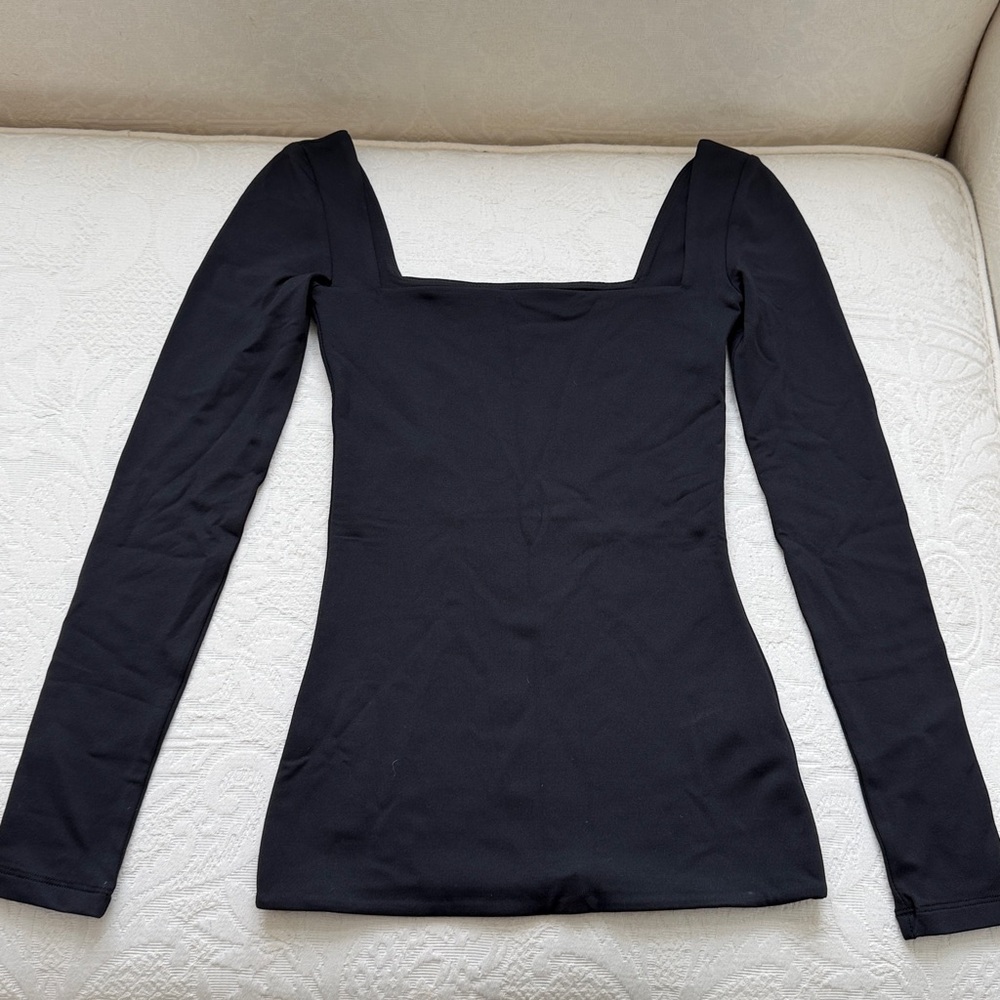 Aritzia Babaton Black Contour Long Sleeve Top, XXS